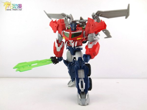New Beast Hunters Optimus Prime Voyager Class Our Of Box Images Of Transformers Prime Figure  (40 of 47)